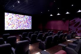 loungecinema.com