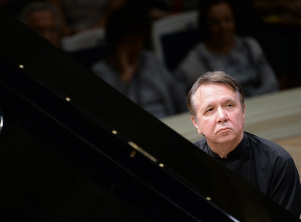 Михаил Плетнев даст сольные концерты в " Филармонии-2 "