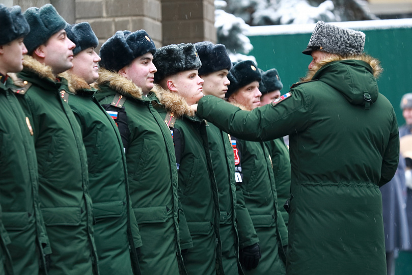 Адрес военной комендатуры. Евгений Селезнев генерал. Селезенев Евгений Александрович военный комендант города Москвы. Военный комендант Санкт-Петербурга. Военный комендант гарнизона СПБ.