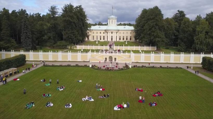 Сегодня в архангельском. Архангельское музей усадьба отреставрировали. Усадьба Архангельское, отреставрировали?. Оранжерей музей усадьба Архангельское Воробьев губернатор. Директор музея усадьбы Архангельское.