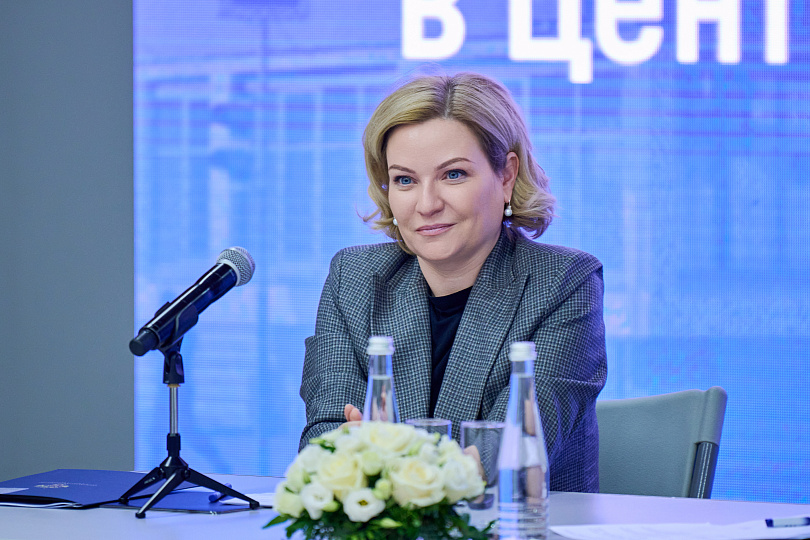 Ольга Любимова провела совещание с лидерами российской реставрации и вручила награды заслуженным дея